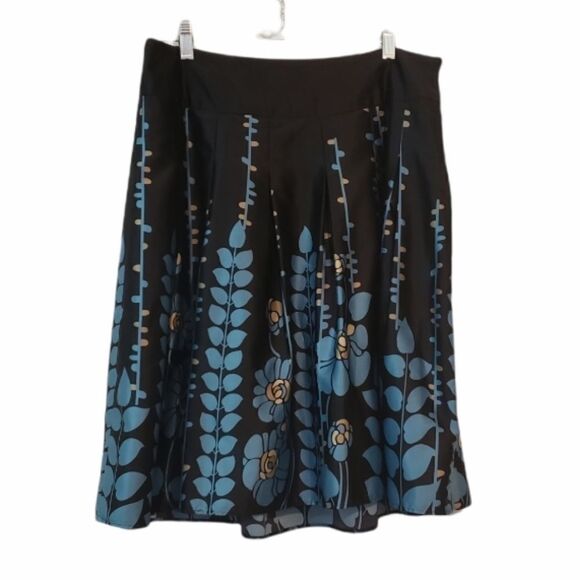 Mossimo Skirt - Picture 1 of 4